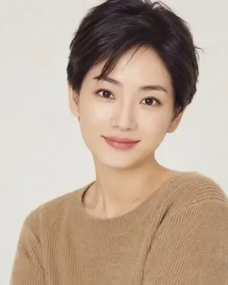 91短剧手机版视觉导演白珩的照片